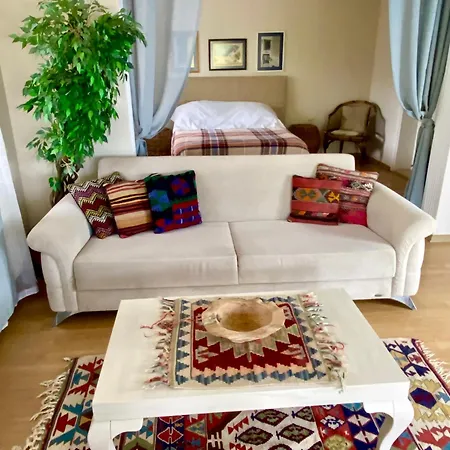 Sunyear 2 Guest house Urla