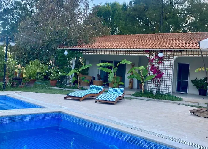 Πανσιόν Sunyear 2 Βουρλά